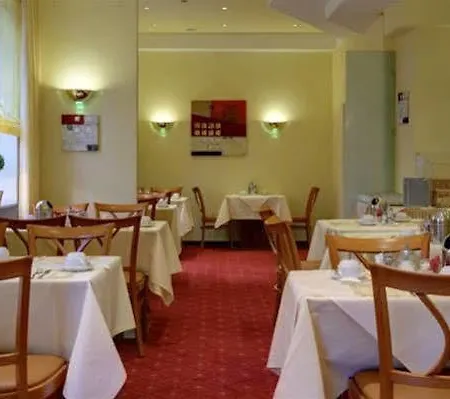 Hotel Rhein Neckar 3*